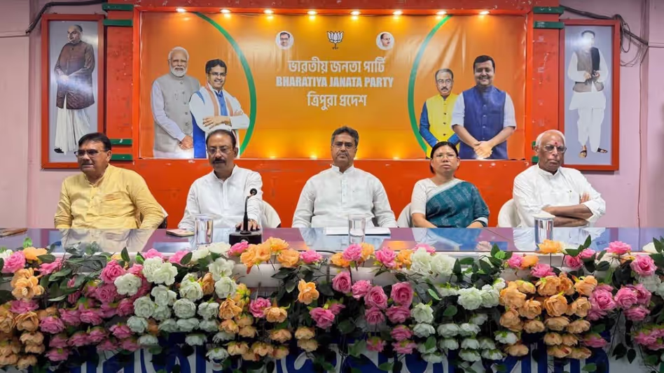 Tripura CM reviews TTAADC poll outcome with BJP candidates
