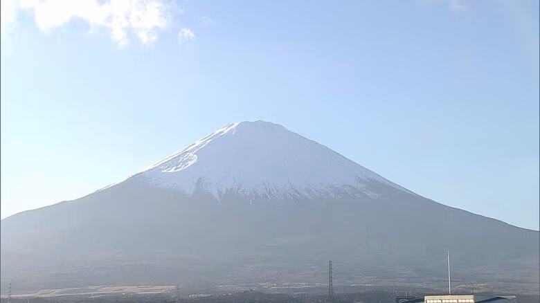 富士山で人骨のようなものが見つかる　須走口5合目から南西方向に約2300メートル付近｜FNNプライムオンライン