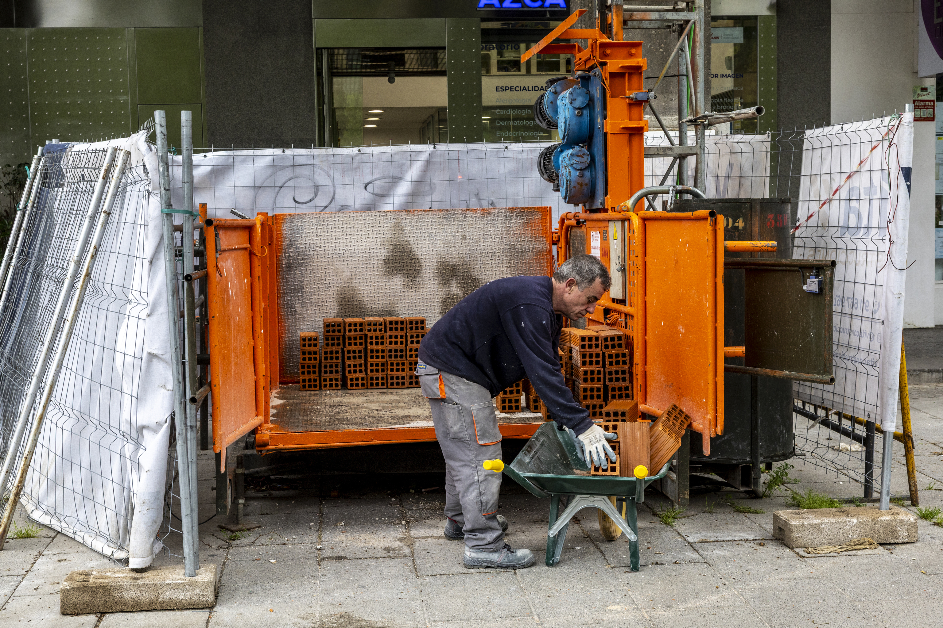 NO UTILIZAR SIN PERMISO DE FOTOGRAF�A - Fot�grafo: Carlos Garc�a lt;HIT gt;Pozo lt;/HIT gt; 24/04/2026 - Madrid - Comunidad de Madrid - Edificio en la calle General lt;HIT gt;peron lt;/HIT gt; 32 donde se est�n haciendo obras para poner pisos tur�sticos
