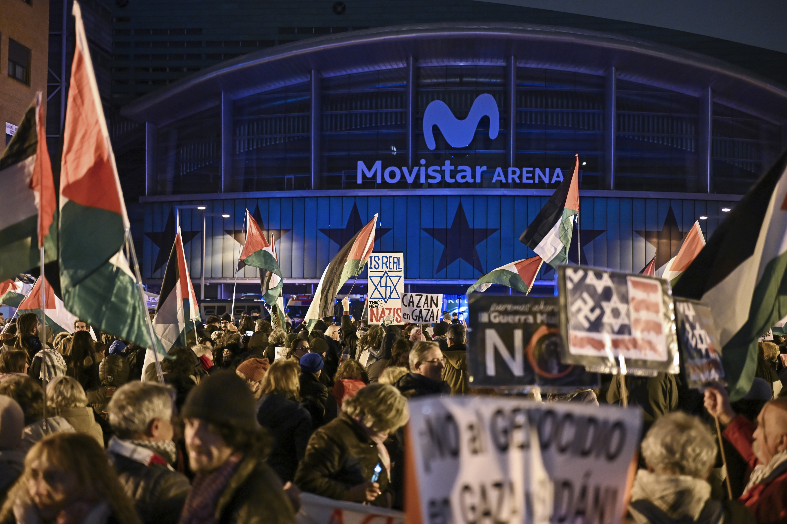 Imagen de las protestas en el Palacio, en enero, antes del partido contra el Maccabi.