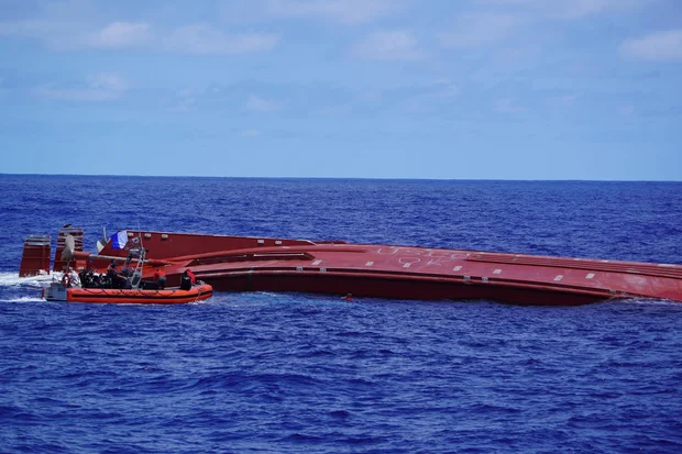 ship-260419-g-g0214-1003.jpg 