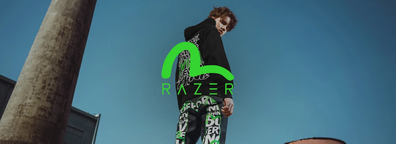 外设卫衣牛仔裤,RAZER × EVISU推出联名系列产品
