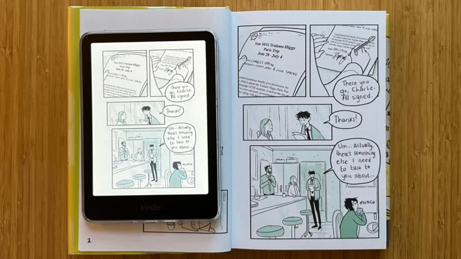 A Kindle Colorsoft on a graphic novel