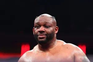 NEW YORK, NEW YORK - JANUARY 31: Jarrell Miller reacts to his toupee falling off in a heavyweight bout against Kingsley Ibeh during the Ring 6 fight at Madison Square Garden on January 31, 2026 in New York City. (Photo by Ishika Samant/Getty Images)