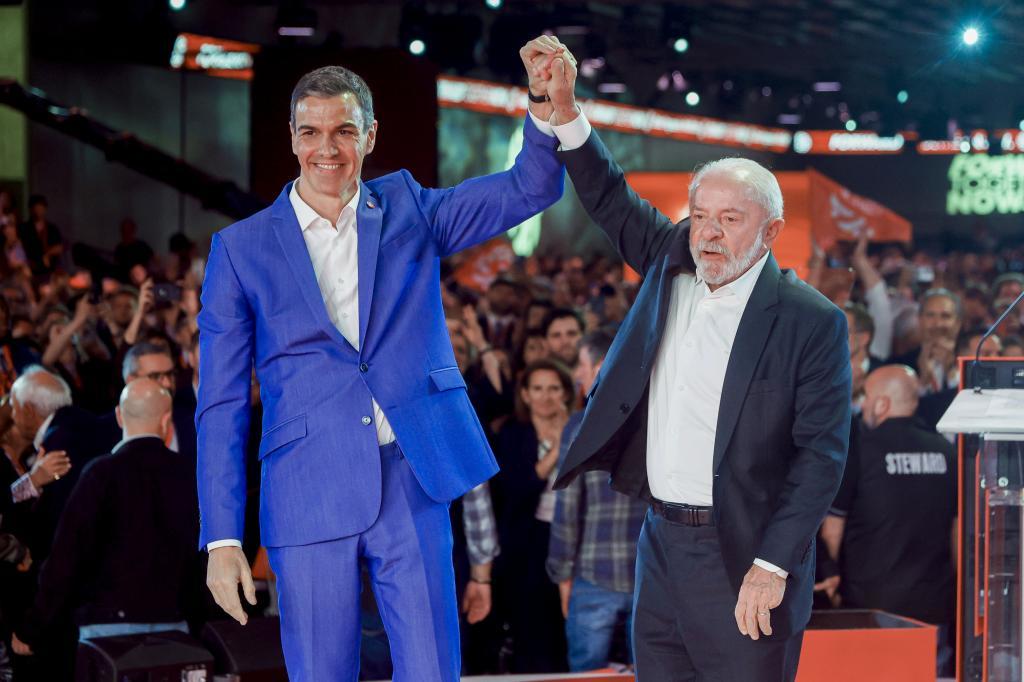 Pedro S�nchez y Lula da Silva, en la GPM de Barcelona.