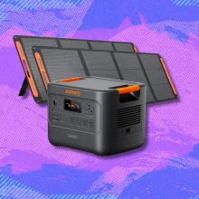 Jackery HomePower 3000 with solar panels