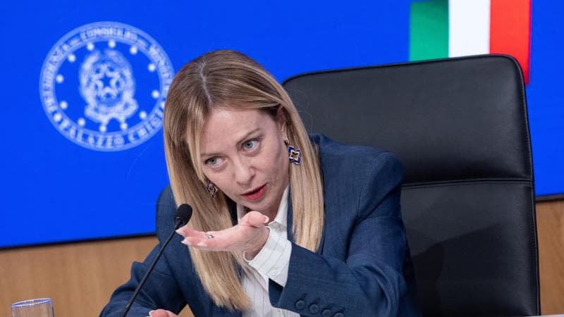 Bufera sulla grazia a Minetti. Meloni: “Mi fido di Nordio, indagini fatte dalla procura”