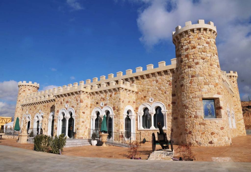 Castillo de Iz�n.