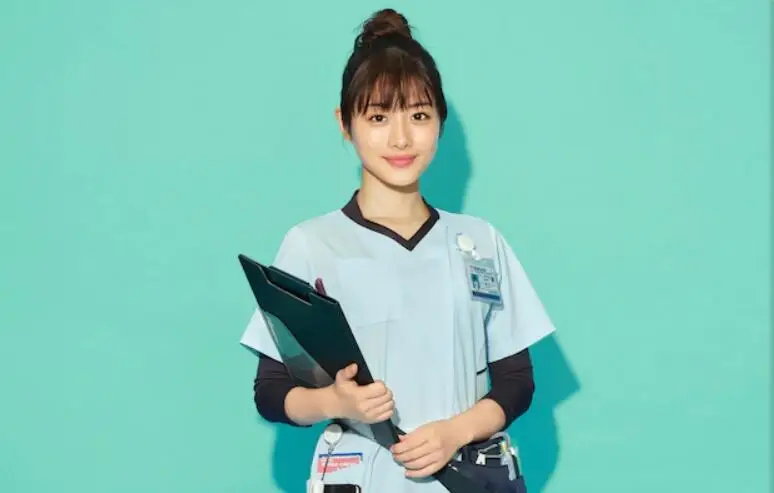 石原里美主演，漫画《默默奉献的灰姑娘 药剂师葵绿》日剧化