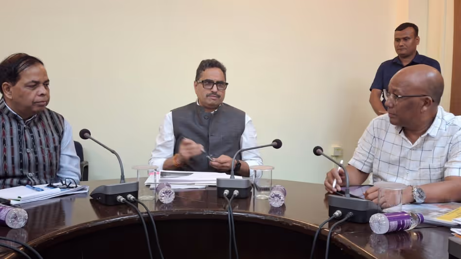 MDoNER secretary reviews key projects in Tripura, chairs high-level development meeting in Agartala MDoNER secretary reviews key projects in Tripura, chairs high-level development meeting in Agartala