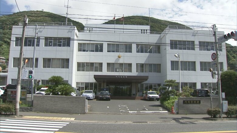 加熱した金属片など押し当てやけどさせた疑い　同じ職場の男2人を逮捕　後輩男性に日常的ないじめか　福岡・北九州市｜FNNプライムオンライン