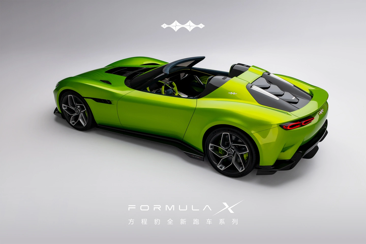 比亚迪方程豹首款跑车 Formula X 跑车官图发布:锋豹之眼前灯、1:2.5 极致车头比,明年上市