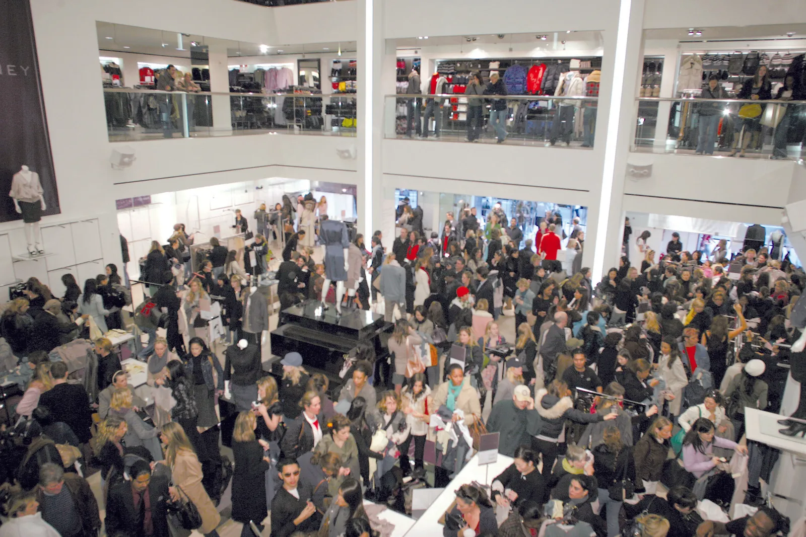 Image may contain Juan Ponce de León Musashimaru Kōyō Walter Jones Airport People Person Adult and Indoors