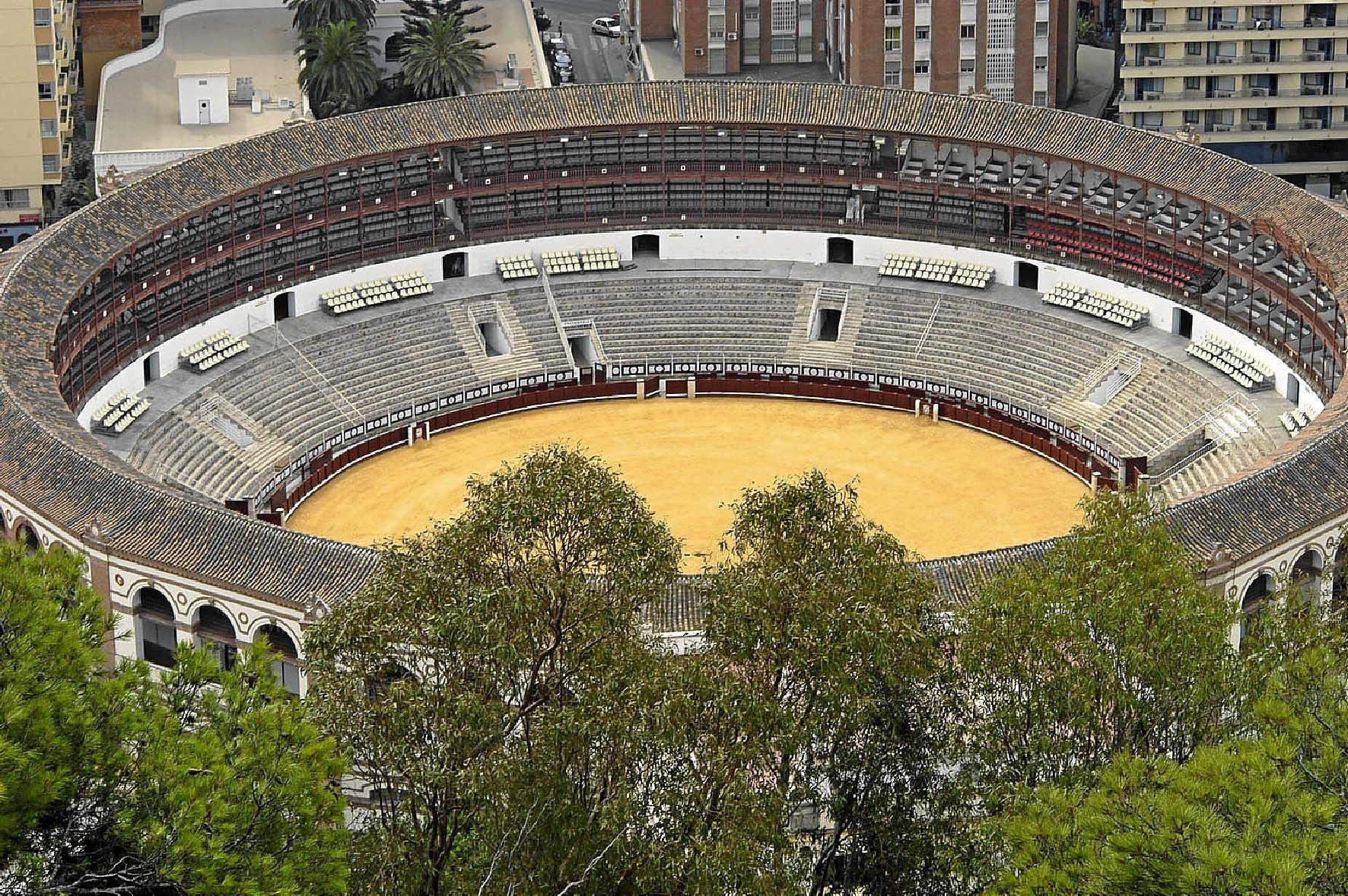La paralizaci�n de la adjudicaci�n de La Malagueta pone en riesgo la feria del 150 aniversario