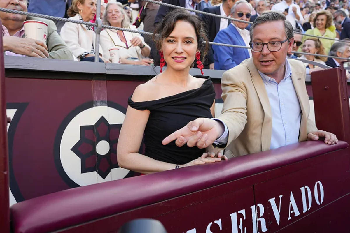 La presidenta de la Comunidad, Isabel D�az Ayuso en Las Ventas.