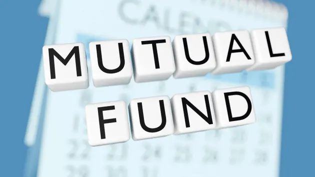 White 3D blocks spell "MUTUAL FUND" beside a calendar.