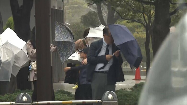「あすにかけて嵐襲来」竜巻・突風・落雷・暴風・強雨の恐れ 一転、土曜日は夏を思わせる暑さに 早くも熱中症に注意|FNNプライムオンライン