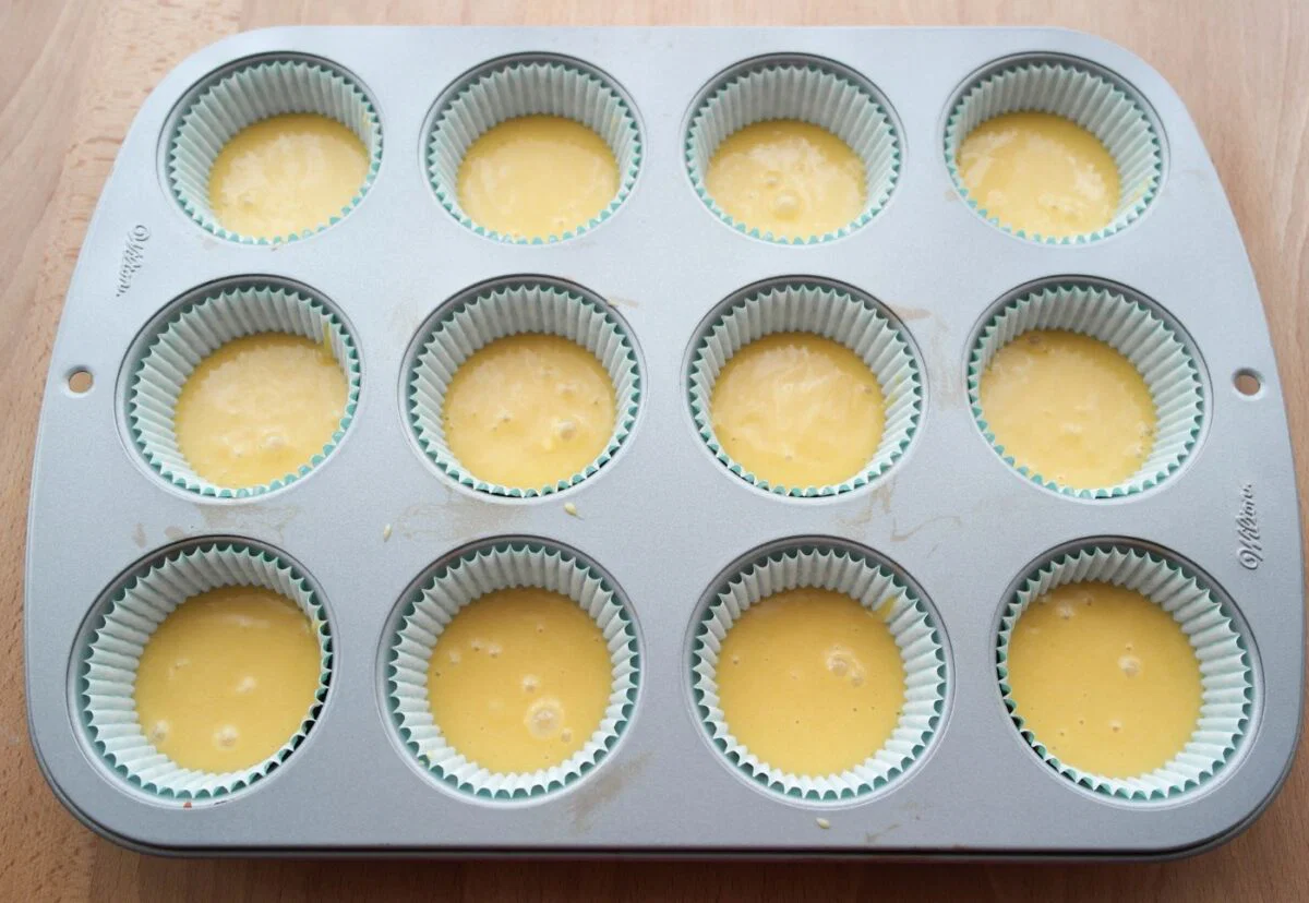 Magdalenas rellenas con varios rellenos. Un postre muy sencillo