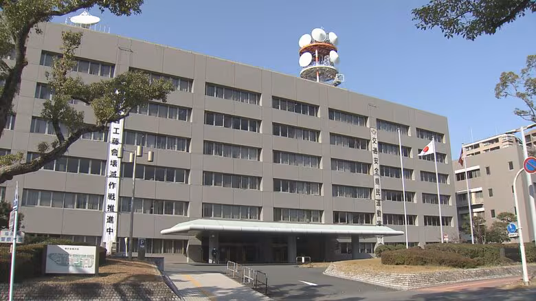 「ケンタッキー」ねらった窃盗事件相次ぐ　福岡・大分で少なくとも10件の被害　現金入り金庫盗んだ疑いで男女を逮捕　関連を捜査　福岡県警｜FNNプライムオンライン