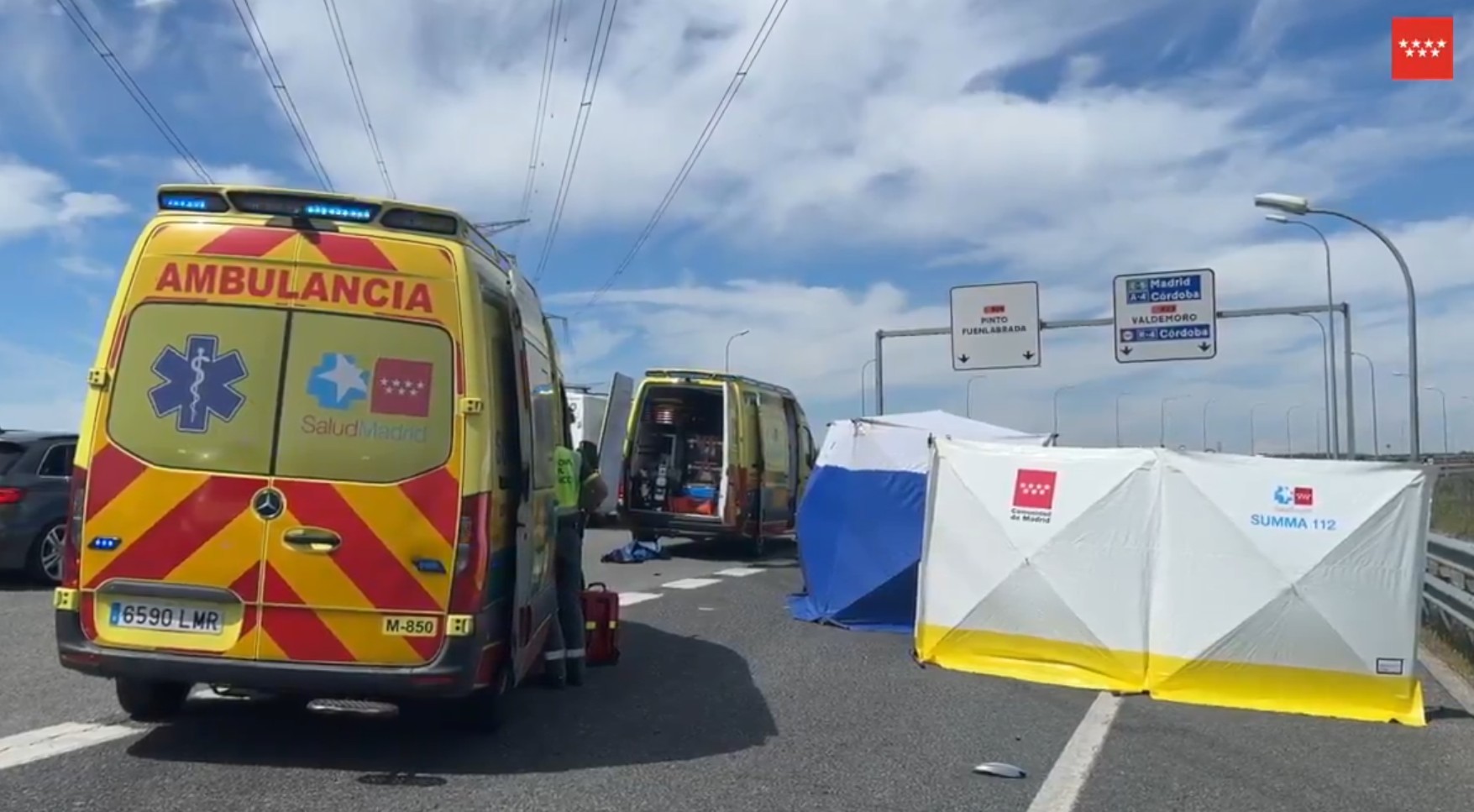 Una ambulancia del Summa 112 en el lugar de los hechos.