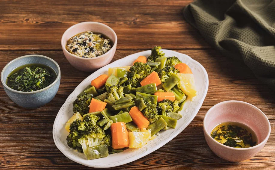 Cómo hacer verduras al vapor y aliños para acompañarlas