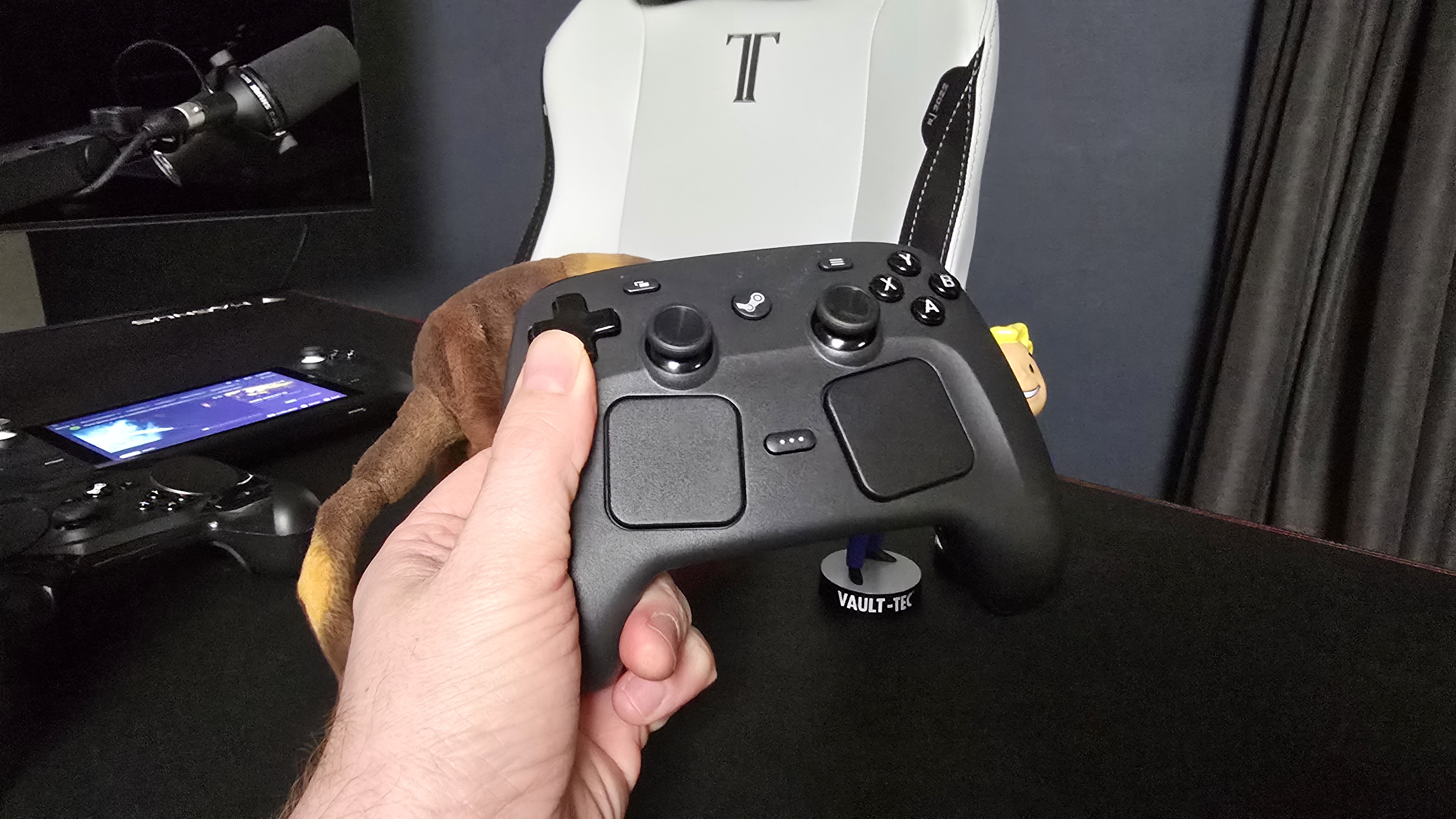 Valve Steam Controller (2026) on gamer desk