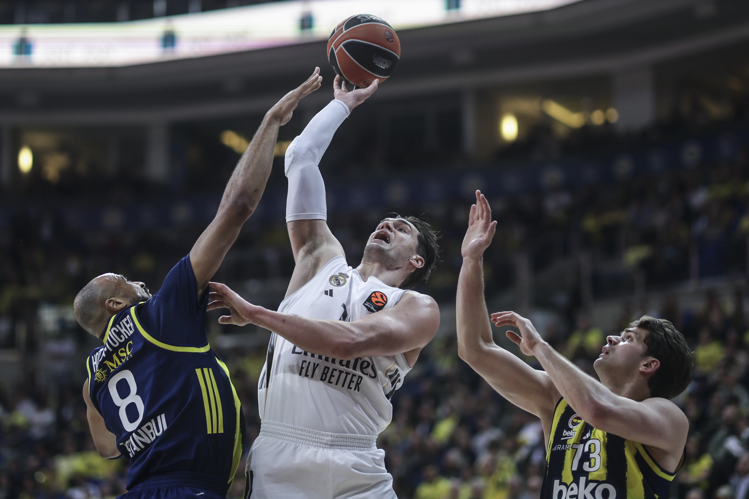 Hezonja, durante el partido de la semana pasada en Estambul.