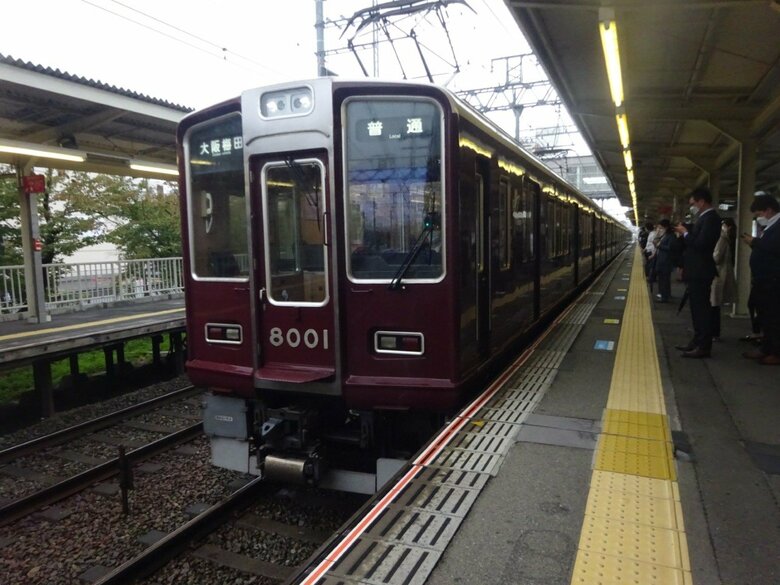 【速報】阪急京都線　桂駅〜京都河原町駅間で運転見合わせ　人身事故の影響｜FNNプライムオンライン