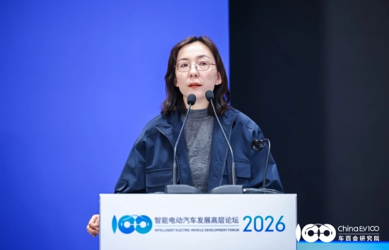 一汽高管周时莹呼吁行业打破各自为战:卖一辆车亏两三万,中国企业难道永远在国内厮杀?