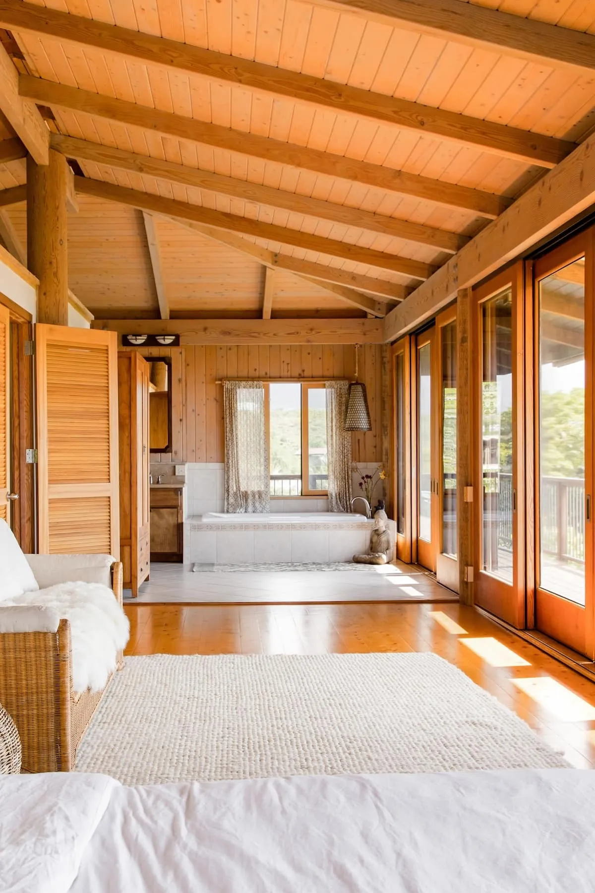 19 Best Hawaii Airbnbs for Your Next Tropical Island Adventure