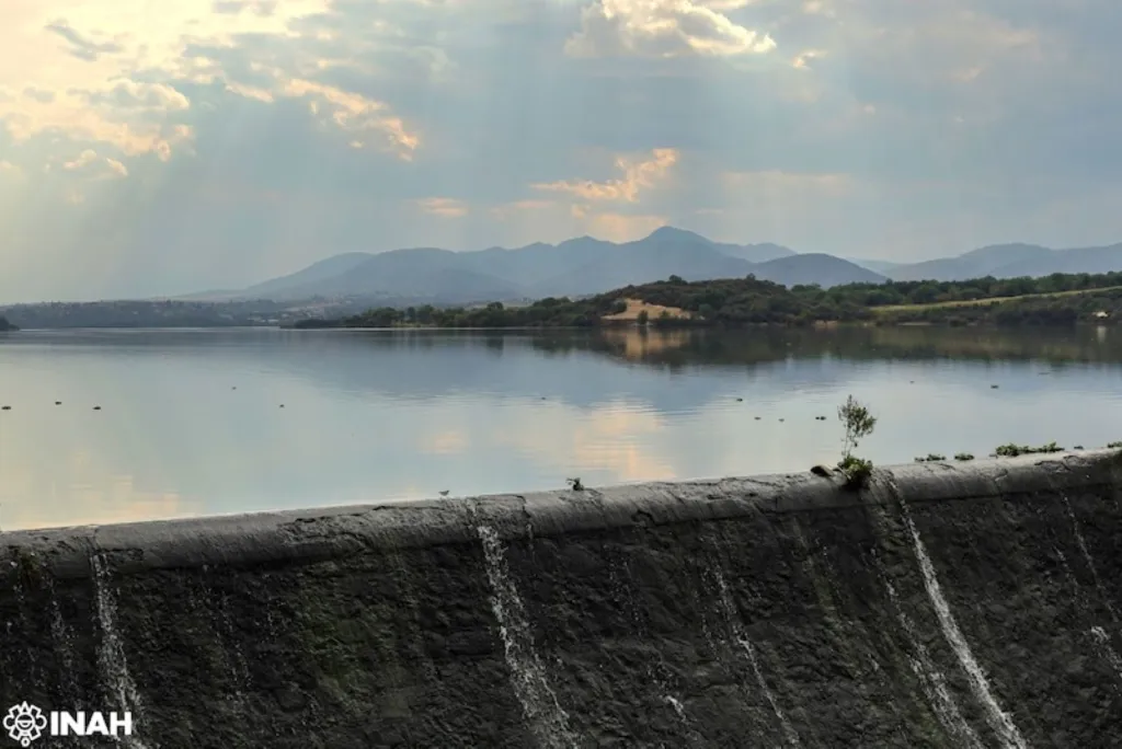 Río Tula y presa La Requena