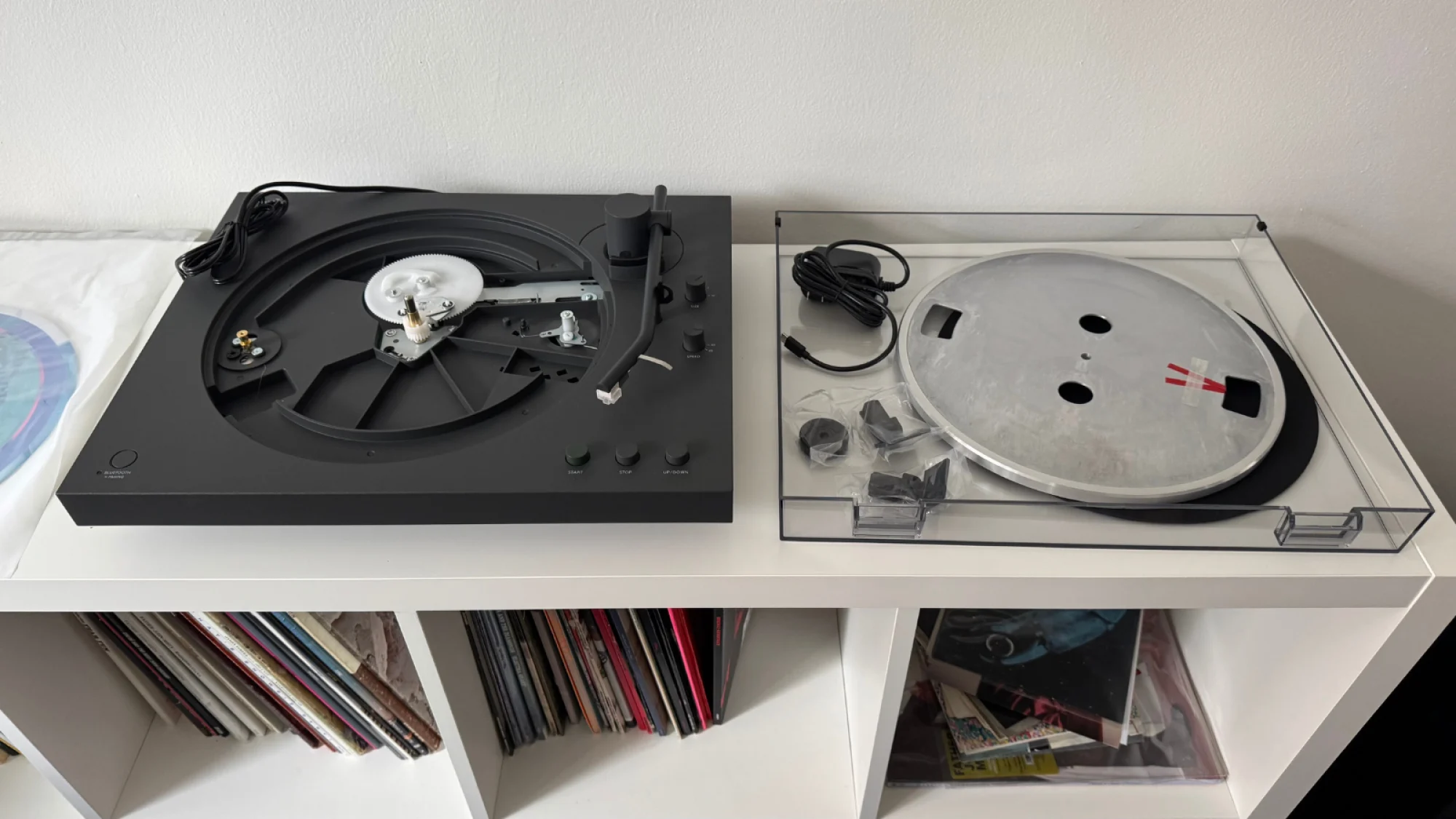 the Sony PS-LX3BT before it's assembled