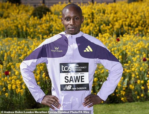 Handout photo provided by London Marathon Events.Sabastian Sawe (KEN) in front of the Queen Victoria Memorial and Buckingham Palace during the Elite Men's London Marathon Photocall.Picture date: Friday April 24, 2026. PA Photo. Photo credit should read: Andrew Baker/London Marathon Events/Handout Photo/PA Wire.NOTE TO EDITORS: This handout photo may only be used in for editorial reporting purposes for the contemporaneous illustration of events, things or the people in the image or facts mentioned in the caption. Reuse of the picture may require further permission from the copyright holder.