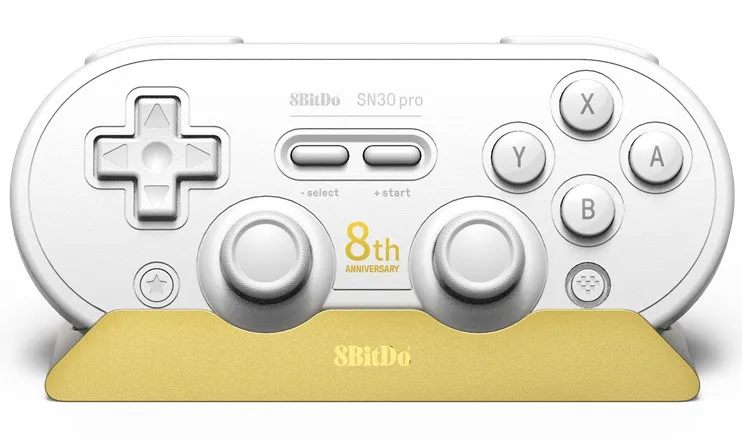 可以用来收藏，八位堂发布 SN30 Pro 八周年纪念版