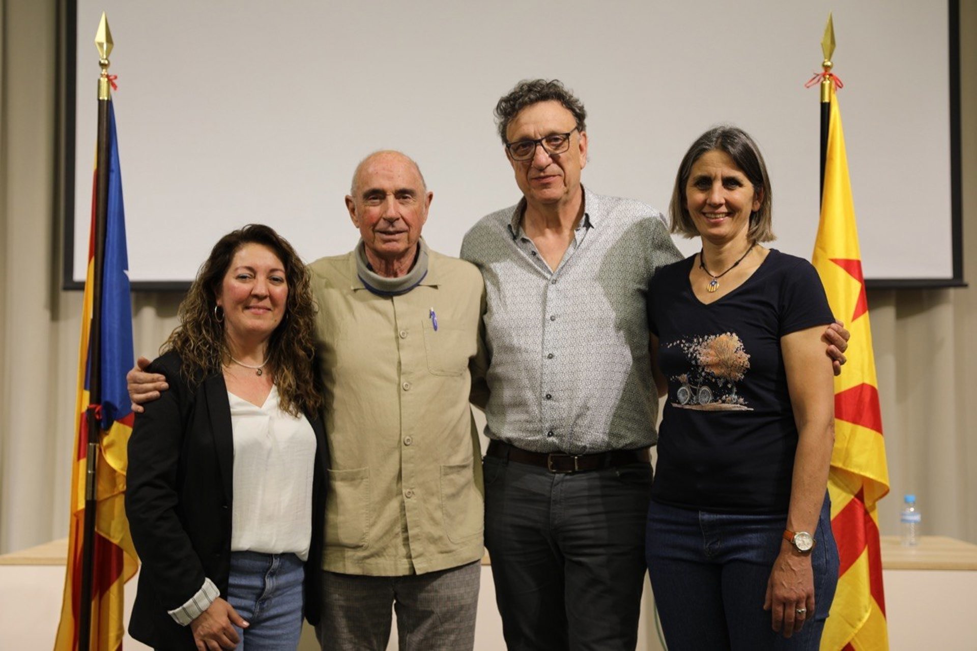 El nuevo presidente de la ANC, Josep Vila, junto al hasta ahora presidente Llu�s Llach