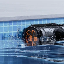 iGarden robotic pool cleaner in the water