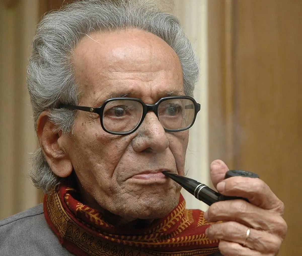 The eminent theatre personality Habib Tanvir, in Hyderabad, on May 1, 2007. The eminent theatre personality Habib Tanvir, in Hyderabad, on May 1, 2007.