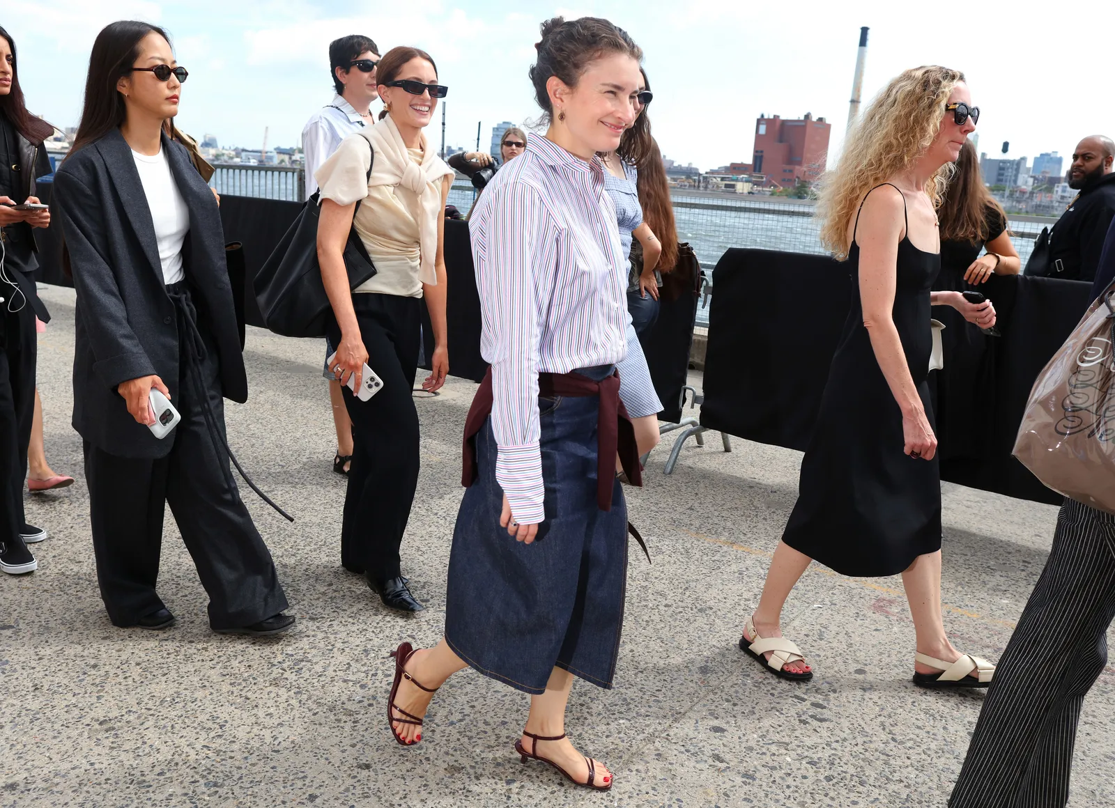 11 Heeled Sandal Outfits Perfect for Spring and Summer 2026