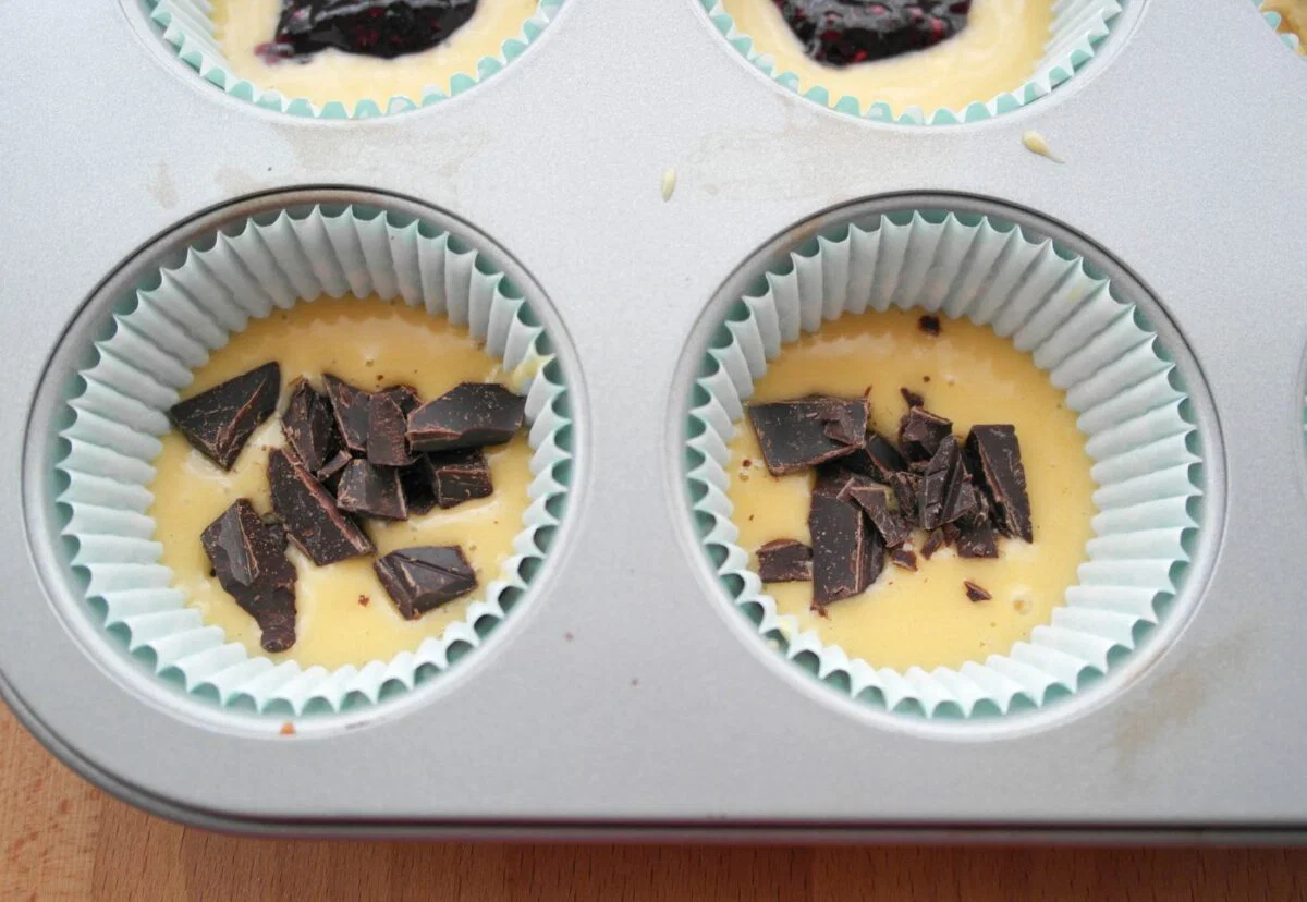 Magdalenas rellenas con varios rellenos. Un postre muy sencillo